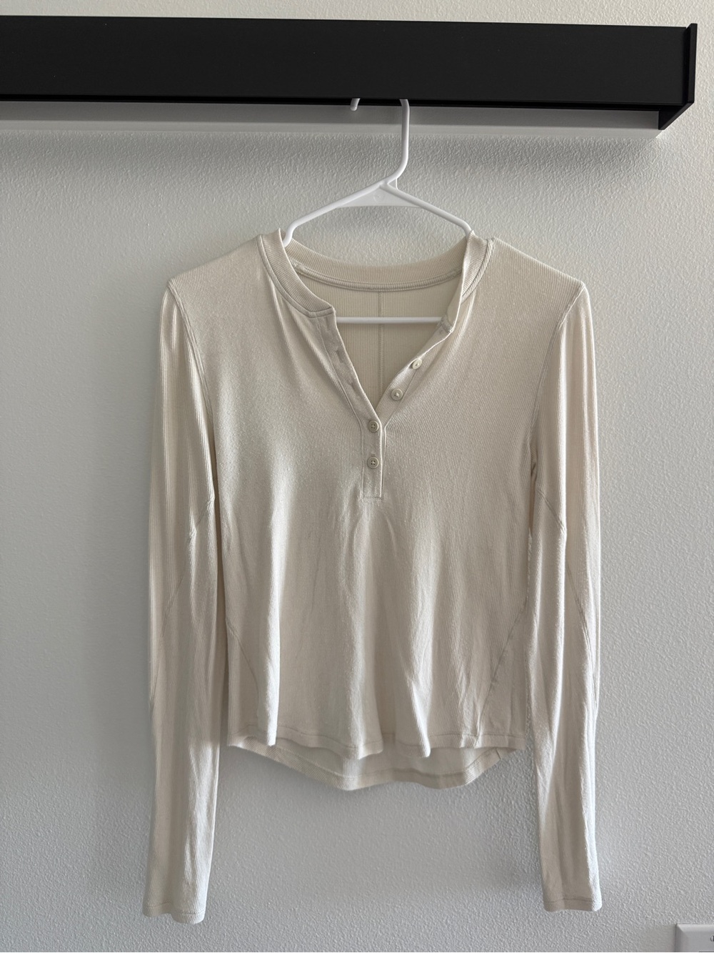 lululemon athletica Long Sleeve Henley Top in Cream